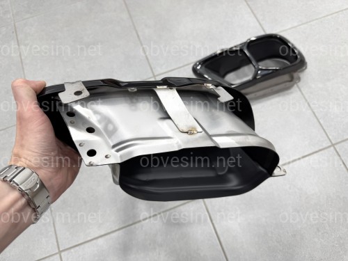 Насадки на выхлопные трубы M60i LCI для BMW X5 G05 / X6 G06 / X7 G07 черные