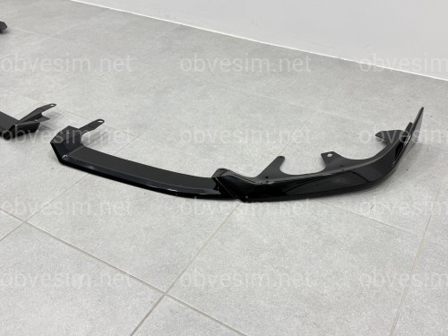 Обвес юбка переднего бампера M-Performance для BMW 5 series G60 G61 2024-, цвет черный глянец