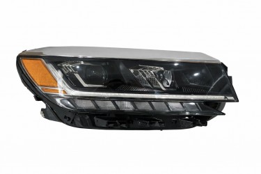 Правая фара 561941036B Volkswagen Passat USA B9 2019-2022