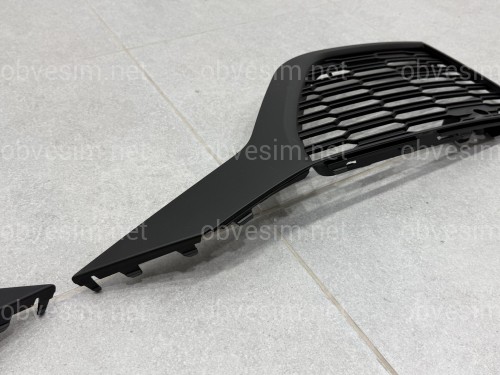 Решетки бампера S-Line BLACK для Audi Q7 2020-2024 2шт, левая 4M0 890 681 B / правая 4M0 890 682 B