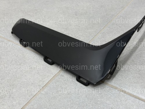 Накладка бампера правая 4M0807300B S-Line BLACK для Audi Q7 2020-2024