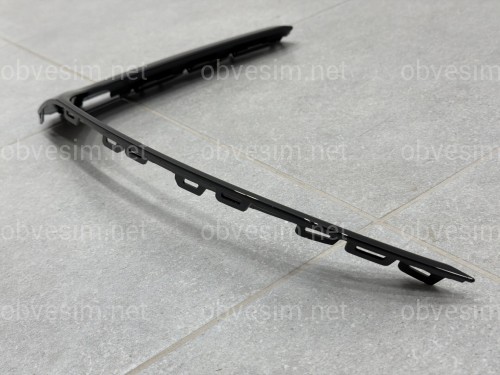 Накладка бампера правая 4M0807300B S-Line BLACK для Audi Q7 2020-2024