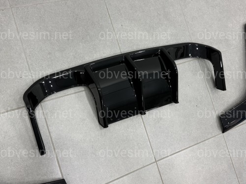 Накладка заднего бампера диффузор M-Vorsteiner к бамперу M4 для BMW 4 series F32 F33 F34 2013-2020 ABS пластик, цвет черный глянец