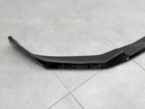 Накладка переднего бампера M-Paket BMW 5 series G30 G31 LCI 2020-2023, черный глянец