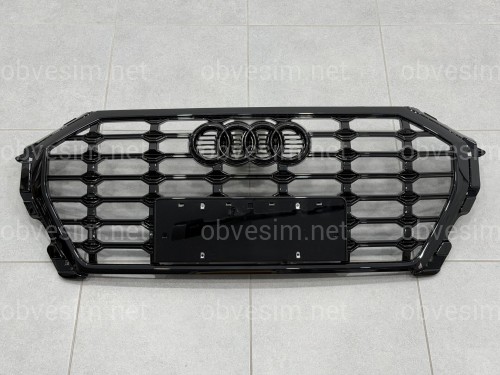 Решетка радиатора S-line BLACK Audi Q3 2019-