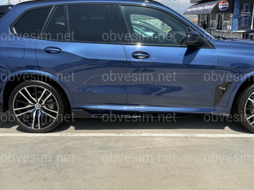 Лезвия под пороги M-Perfomance BMW X5 G05 F95 2018- 2шт. ABS пластик, цвет черный глянец