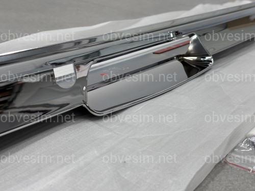 Хром накладка на заднюю дверь FJ Cruiser 2006-2022