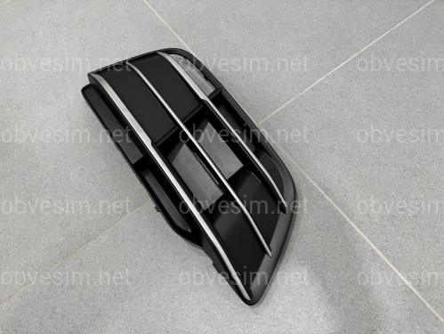 Решетка противотуманки матовая (правая) - S Line - AUDI Q5 (FY) 2017-2020 80D807680J