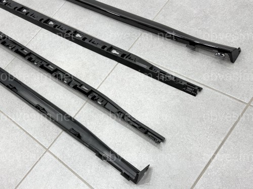 Лезвия на пороги R-Line для Volkswagen Golf 8 2021-