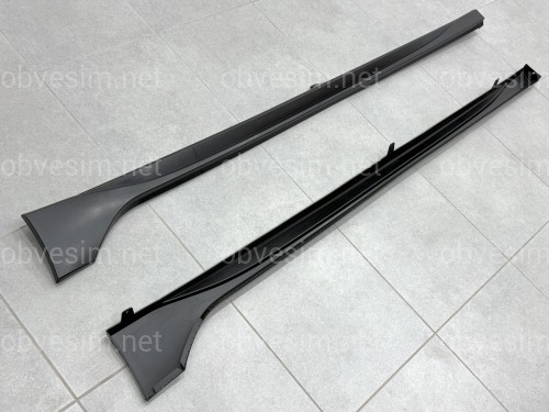 Накладки на пороги R-Line для Volkswagen Golf 8 2021-