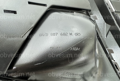 Правая накладка переднего бампера хром 8WD 807 682 M для Audi A4 B9 РЕСТАЙЛИНГ 2020-2023