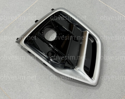 Решетка бампера ПРАВАЯ S-Line 80G807680Q 3Q7 для AUDI Q5 2020-2024