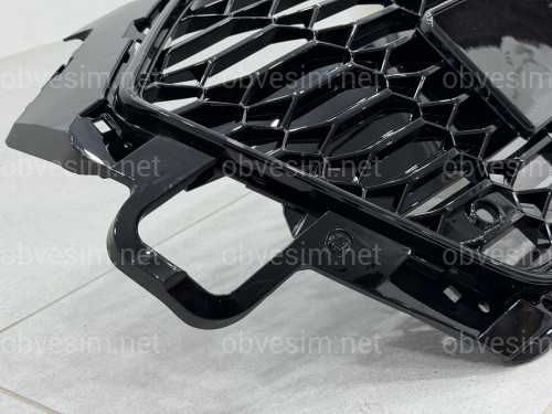 Решетка радиатора в стиле RS4 BLACK для Audi A4 2020-2023