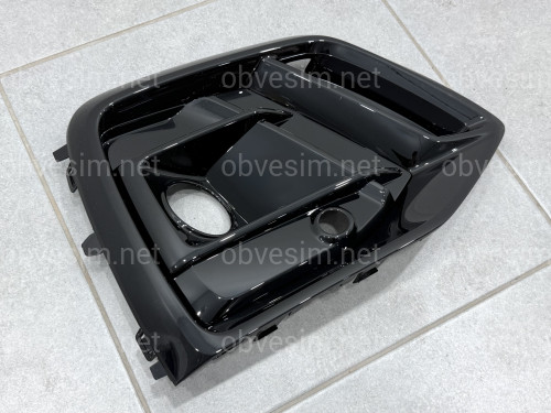 Решетка бампера ПРАВАЯ S-Line BLACK 80G807680Q Y9B для AUDI Q5 2020-2024