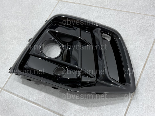 Решетка бампера ПРАВАЯ S-Line BLACK 80G807680Q Y9B для AUDI Q5 2020-2024
