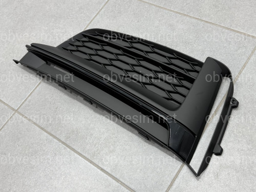Решетка бампера ЛЕВАЯ S-Line Black 8W6807681FT94 для Audi A5 B9 2016-2019