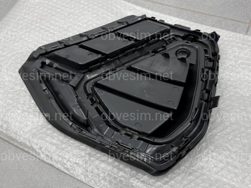 Решетка бампера S-Line BLACK ПРАВАЯ 83G807682A T94 для Audi Q3 2019-