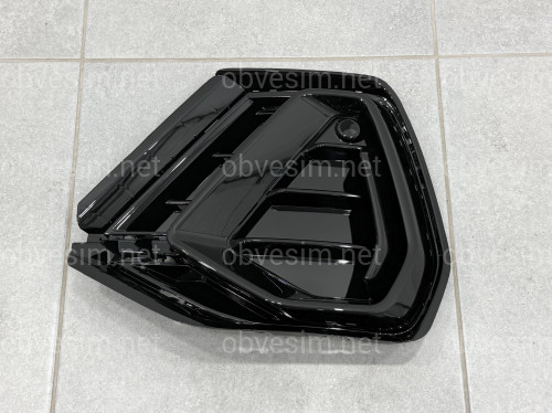 Решетка бампера S-Line BLACK ЛЕВАЯ 83G807681A T94 для Audi Q3 2019-
