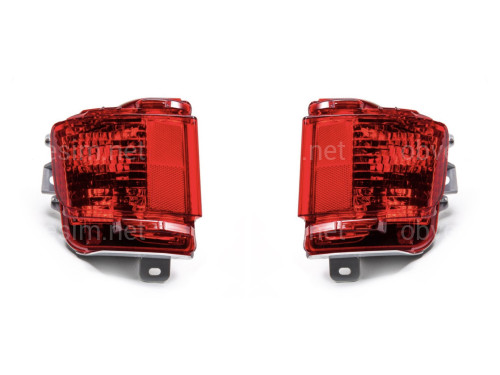 Задние катафоты туманки Toyota Land Cruiser 200 2015-2022 красные, 2шт.