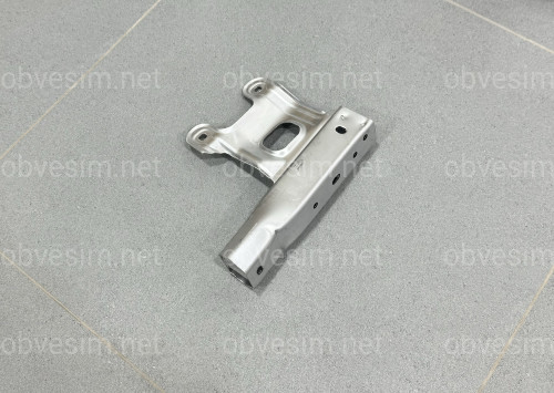Клык нижнего усилителя переднего бампера правый 51118051190 для BMW F20 / F30 / F32,33,36
