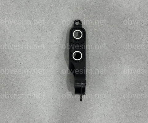 Кронштейн кожуха системы охлаждения правый 51647434062 для BMW G 20 / 28