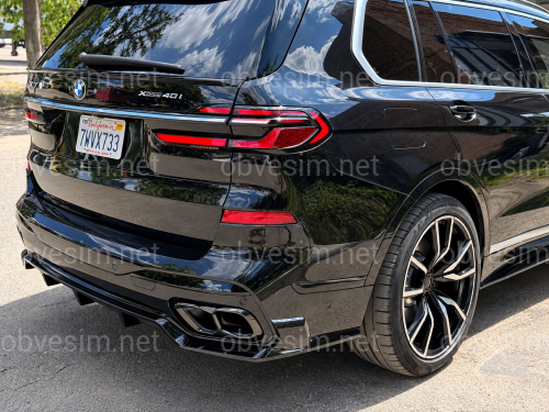 Спойлер на крышку багажника средний BMW X7 G07 2019-, цвет черный глянец
