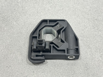 Кронштей радиатора левый нижний 17118620732 для BMW 1 series F20 / 3 series F30