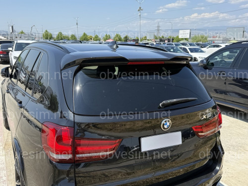 Спойлер козырек на крышку багажника BMW X5 F15 2013-2018, цвет черный глянец