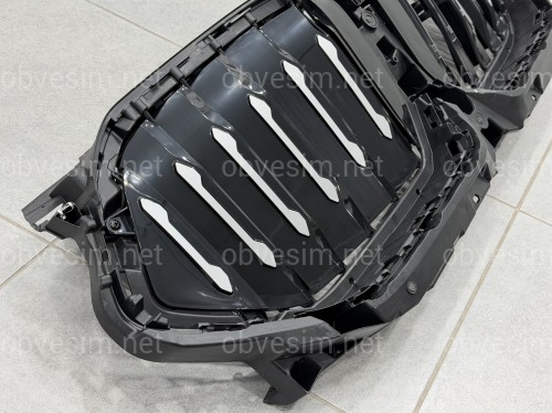 Центральные жалюзи с моторчиком СЕРЫЕ 51749447386 для BMW X6 G06 2019-2022