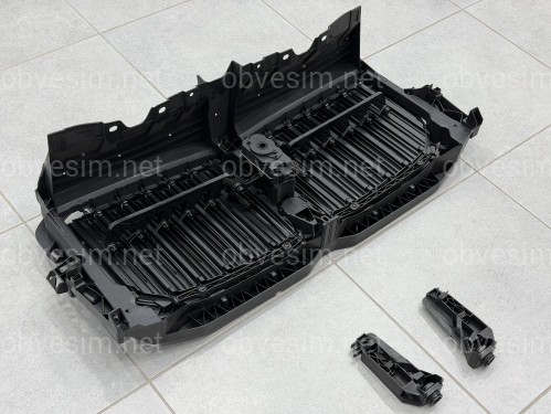 Центральные жалюзи с моторчиком СЕРЫЕ 51749465366 для BMW X7 G07 2019-2022