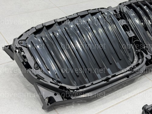 Центральные жалюзи с моторчиком под ночное видение 51749465526 для BMW X5 G05 2019-2022