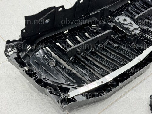 Центральные жалюзи с моторчиком под ночное видение 51749465526 для BMW X5 G05 2019-2022