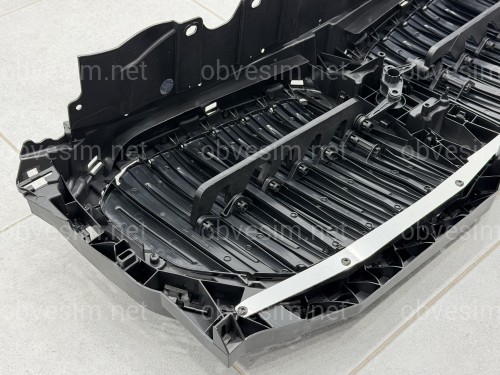 Центральные жалюзи 51749465525 для BMW X5 G05 2019-2022