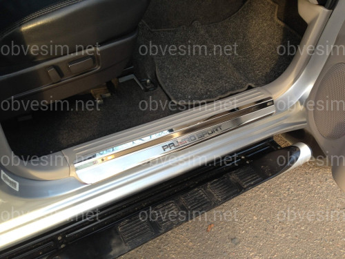 Накладки на пороги Mitsubishi Pajero Sport 2009-2015 Premium