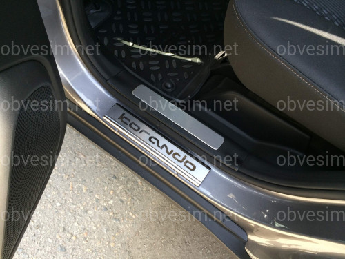 Накладки на пороги SsangYong Korando 2010- на метал