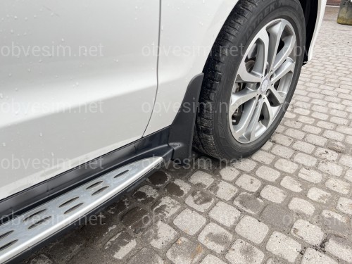 Брызговики передние Mercedes Benz ML W166 2012+ / GLE W166 2015+ для авто с порогами  2 шт.