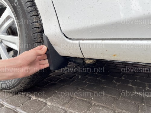 Брызговики Toyota Yaris 2011-2019 комплект 4 шт.