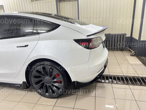 Комплект обвеса Tesla Model 3 2017- ABS пластик, цвет черный глянец