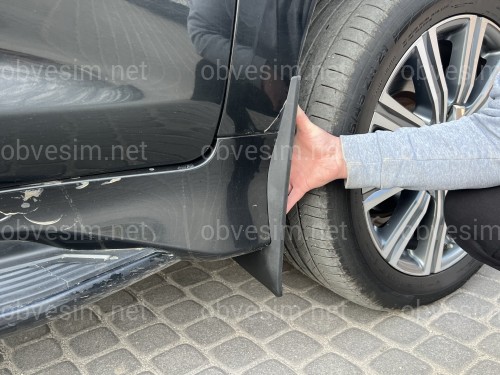 Бризковики передні Lexus LX570 2016+, комплект 2шт.
