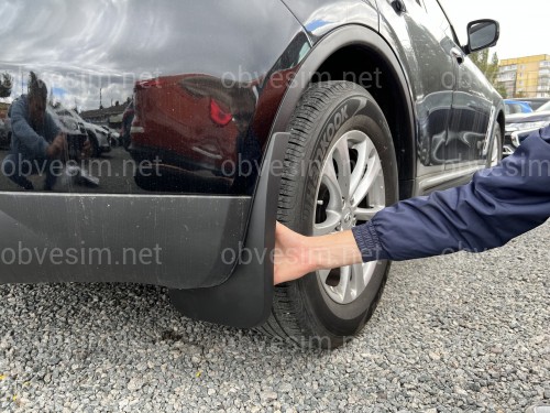 Бризковики Infiniti FX30 / FX 35 / FX45 / QX70 2008-2017 комплект 4шт.