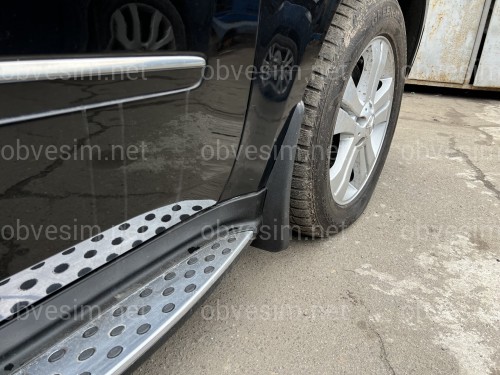 Брызговики Mercedes Benz GL X164 2006-2012 под порог комплект 4 шт