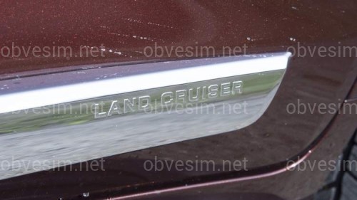 Молдінги на двері Toyota Land Cruiser 200 2007-2021 дизайн в стилі рестайлінг 2016+ хромовані