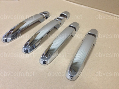 Накладки на ручки WELLSTAR Toyota Corolla 02-12 / Auris 07-12 / Camry 30 02-06 / Rav-4 00-05 / Yaris 05-12 / Hilux 05-12 / Terios 06 - хромований пластик 4шт. звичайний ключ