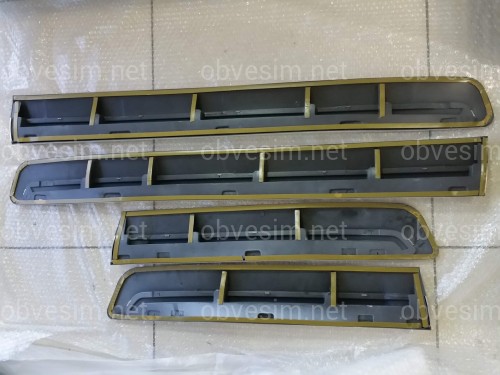 Молдинги на двері Lexus LX 570 2008-2021 колір чорний 202