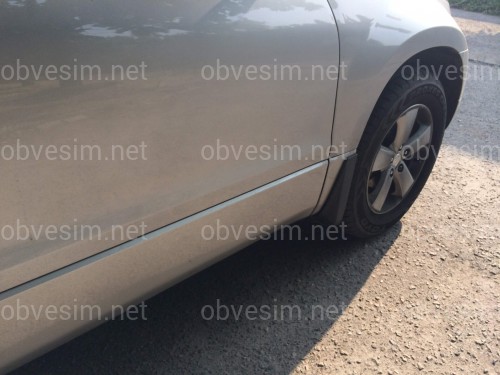 Бризковики передні Suzuki Grand Vitara 2006-2015 комплект 2 шт
