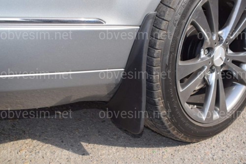 Бризковики Mercedes-Benz C-class W204 2007-2010 підходять седан та універсал комплект 4 шт.