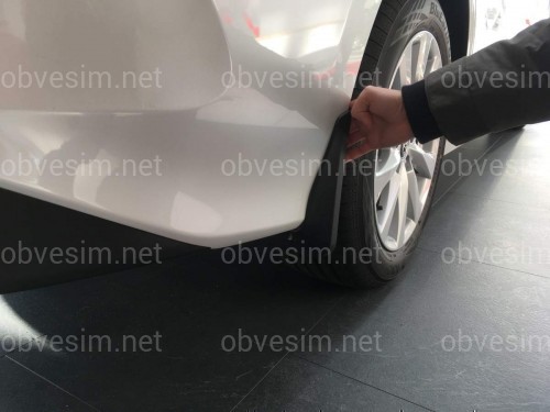 Бризковики Toyota Camry 70 ЄВРОПА / LE / XLE 2017+ комплект 4шт.