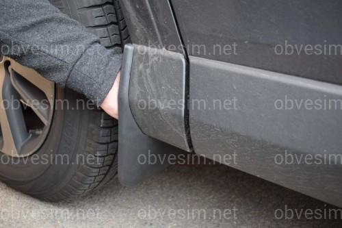 Бризковики передні Toyota Rav 4 2016-2018 комплект 2 шт.
