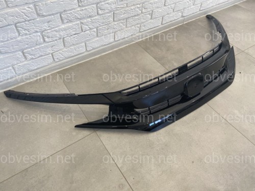 Решітка радіатора SI для Honda Civic 4D тІльки SI / 5D 2016 - з віями, чорний колір (без емблеми)