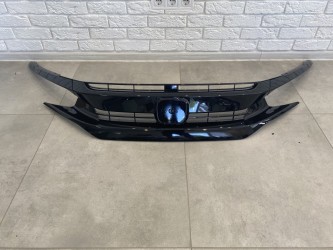 Решітка радіатора SI для Honda Civic 4D тІльки SI / 5D 2016 - з віями, чорний колір (без емблеми)